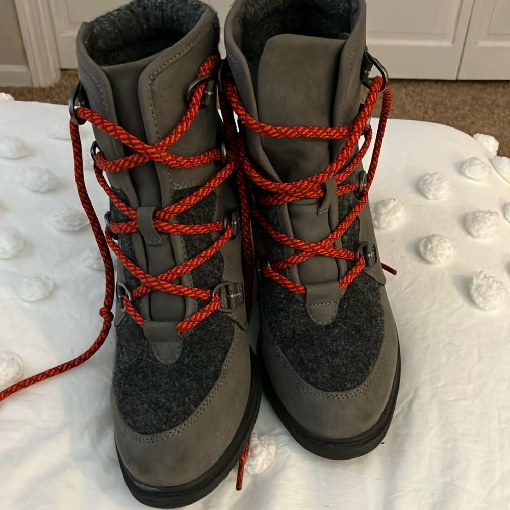 Sonoma heel boots

Gently used.